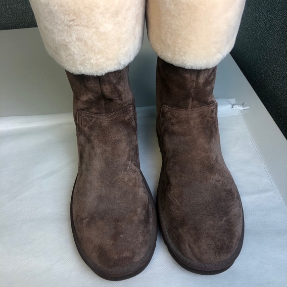 UGG Australia Beckham Suede Boot - Size 10 - Picture 2 of 7